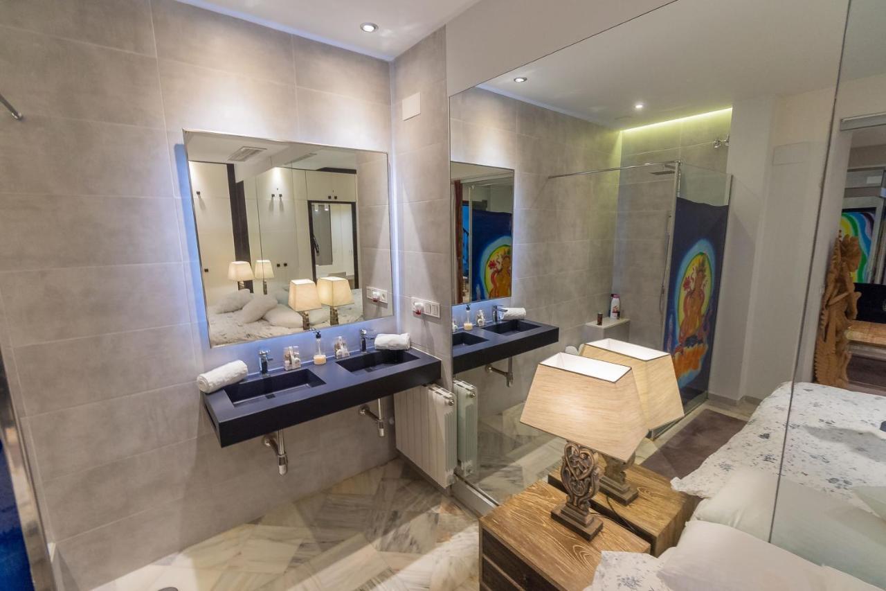 Suite Bali Sevilla Exteriör bild